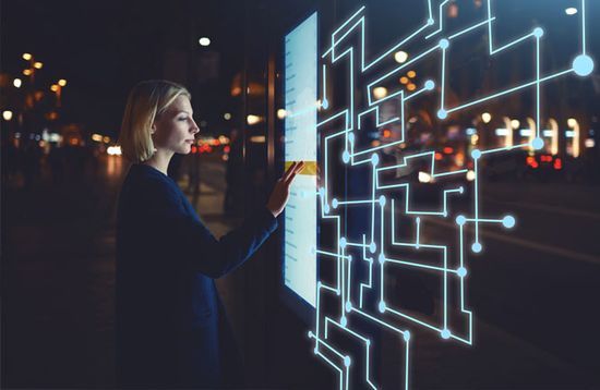 Analyzing Connected Data with SAP HANA Graph